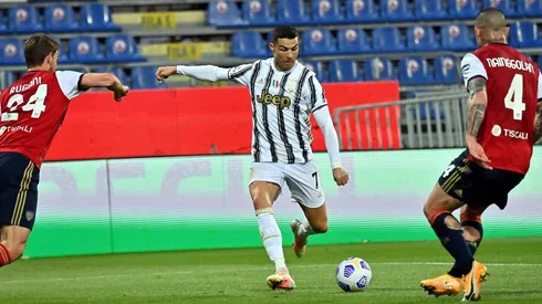 Cristiano volvió a sonreír con un triplete frente al Cagliari