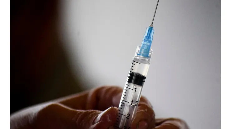 Gobierno pone en duda vacuna Astrazeneca