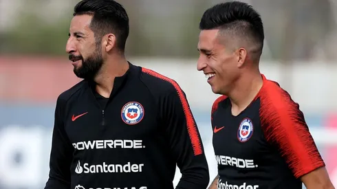 Mauricio Isla llegó a Juan Pinto Durán y se sumó a los trabajos de Martín Lasarte pese a no estar convocado.