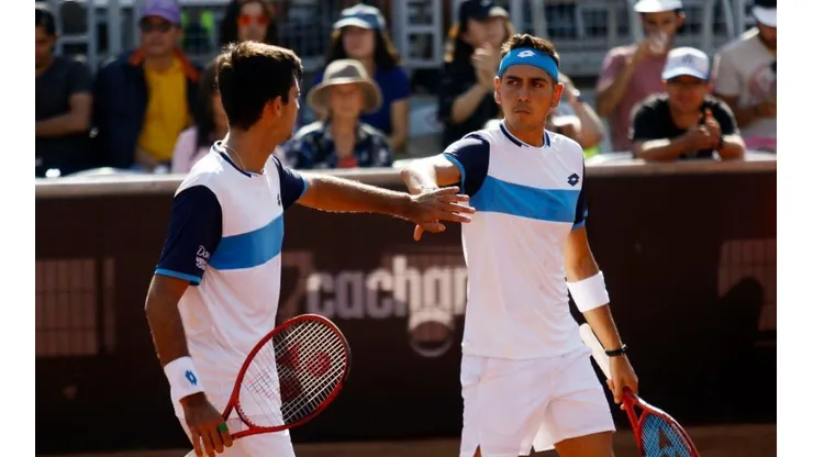 Pese a caer en singles, los chilenos no se desanimaron y ya están en instancias finales del ATP 250.