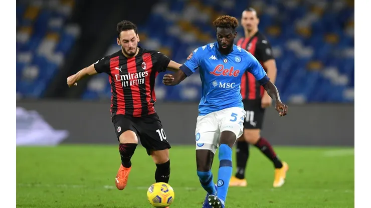 Ambos equipos necesitan los tres puntos, pero si pierde el Milan, el scudetto se podría alejar por nueve puntos.