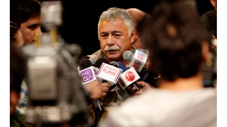 Carlos Caszely hizo sus recomendaciones a la hora de elegir el nuevo capitán de Colo Colo para 2021