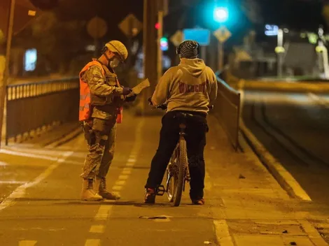 ¿A qué hora es el toque de queda hoy jueves?