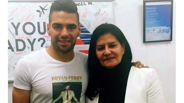 Radamel Falcao y su mamá, Carmenza Zárate.