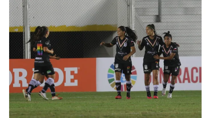 Tremenda goleada del Chago