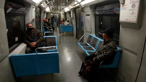 Hasta las 22:00 horas funciona el Metro de Santiago
