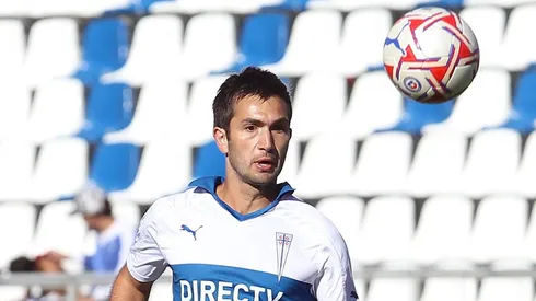 Villanueva reconoce contactos con la U y Colo Colo