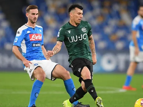 Gary Medel suma minutos en derrota del Bologna ante Napoli