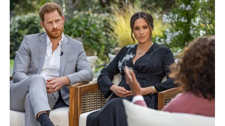El Príncipe Harry y Meghan Markle frente a frente con Oprah Winfrey, en la polémica entrevista exhibida este domingo en Estados Unidos.