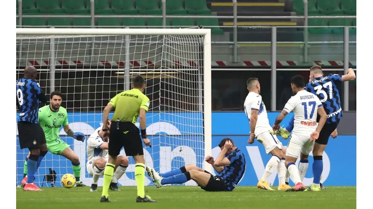 Milan Skriniar marcó el único tanto del encuentro