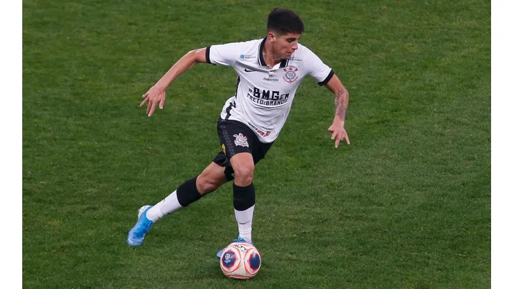 Araos volvió a jugar en Brasil