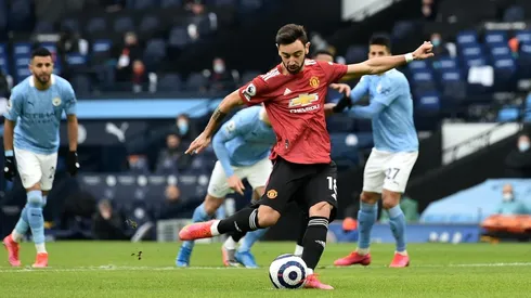 Bruno Fernandes abrió la cuenta con un penal