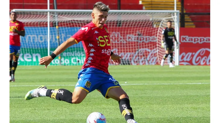 Carlos Palacios nominado al primer microciclo de Lasarte en la selección chilena.