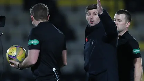 Steven Gerrard se alista para su primer título como entrenador.