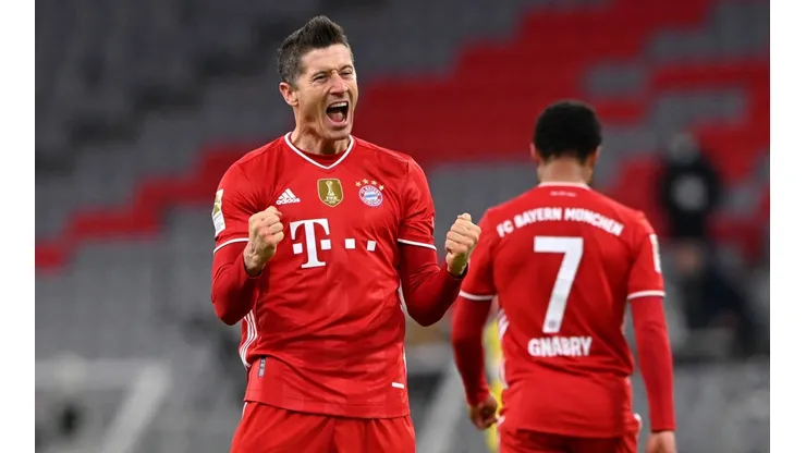 Robert Lewandowski y triplete en el clásico: Bayern se lo dio vuelta al Dortmund.
