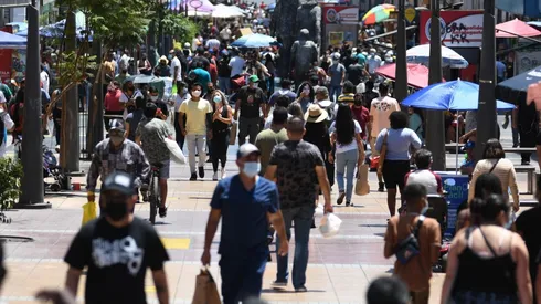 12 comunas de la RM retrocedieron a Fase 2