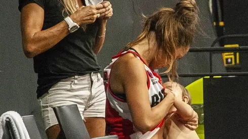 La pequeña Madi se fue bien alimentada del partido