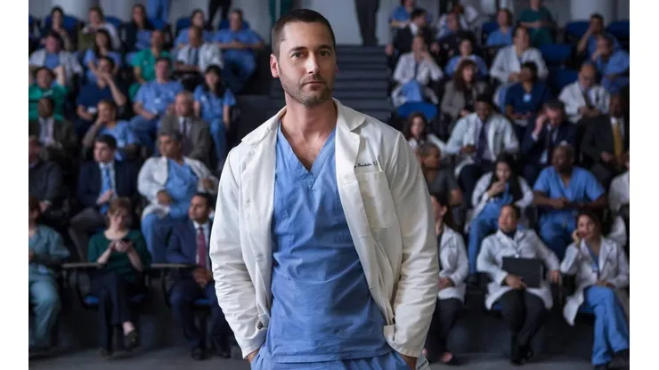 Max sigue en pie para la tercera temporada de "New Amsterdam".