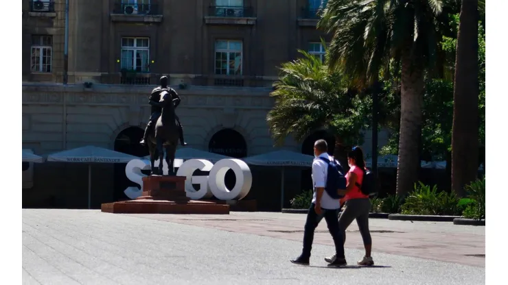 Santiago retrocede a Transición