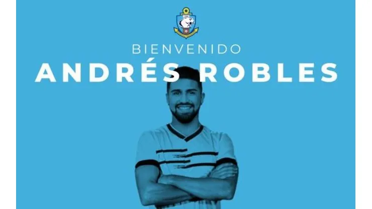Robles ya es jugador de los pumas