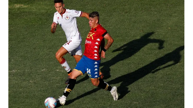 Carlos Palacios deja Unión Española para partir al Inter de Porto Alegre