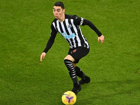 Figura paraguaya del Newcastle se pierde el duelo ante la Roja