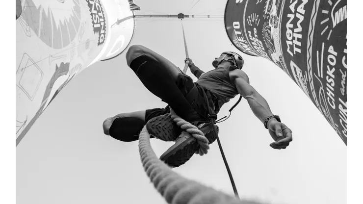 Thomas Butler Van Tonder , actual campeón mundial de carreras de obstáculos, se propuso encontrar un proyecto que le permitiera mantenerse activo y desafiado.