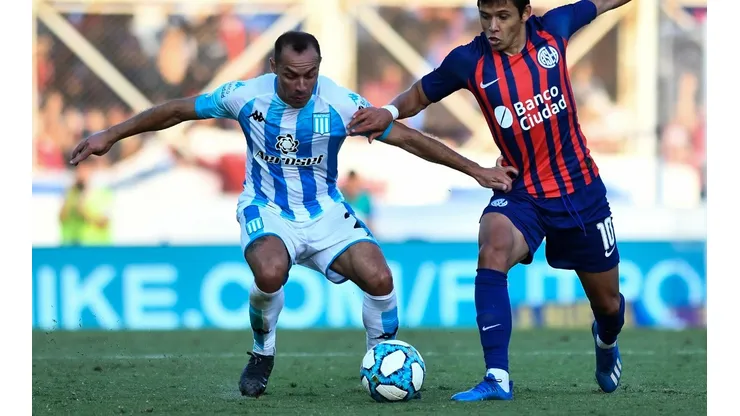 Marcelo Díaz se encuentra apartado de las canchas desde noviembre y termina su contrato con Racing Club en junio próximo