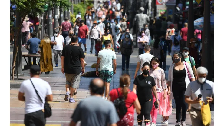 Más de 10 comunas en el país retroceden a cuarentena a contar del 4 de marzo