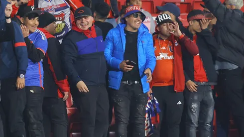 Palestino reacciona por hinchas de la U ante el DIM.