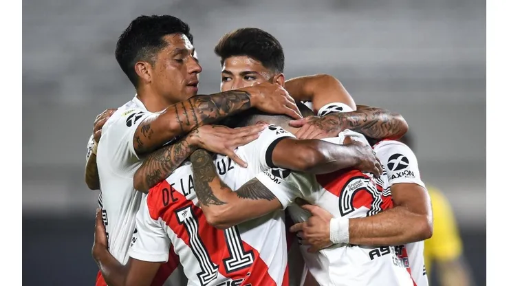 Ambos equipos empatan en puntaje pero Platense tiene un partido menos.