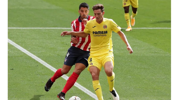 Comandados por Luís Suárez, el Atlético necesita ganar para mantener la ventaja de cinco puntos sobre el Real Madrid y Barcelona.
