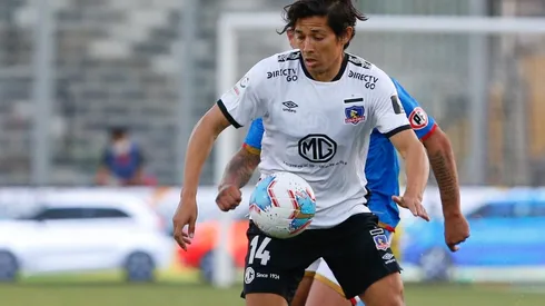 El volante podría vestirá su segunda camiseta en el fútbol chileno.