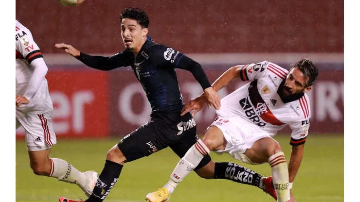 Mauricio Isla puede ser titular esta noche ante São Paulo en la última jornada del Brasileirao. Nada está asegurado, eso si.
