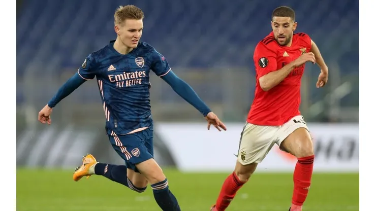 Arsenal vs Benfica asoma como una de las llaves más atractivas de los dieciseisavos de final de la Europa League.