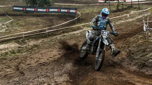 El chileno logró el noveno lugar en la categoría XC2 para motos de 250cc.