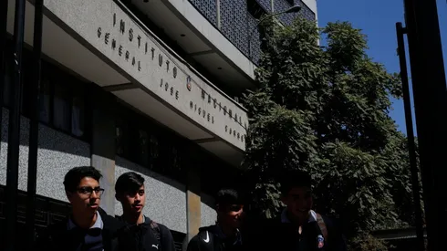 El regreso a clases podría ser con jornadas alternadas entre presenciales y online.