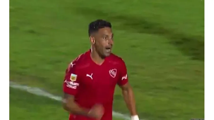 Insaurralde jugó su primer partido por Independiente