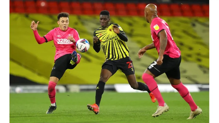 Watford se impuso con Francisco Sierralta en el banquillo,