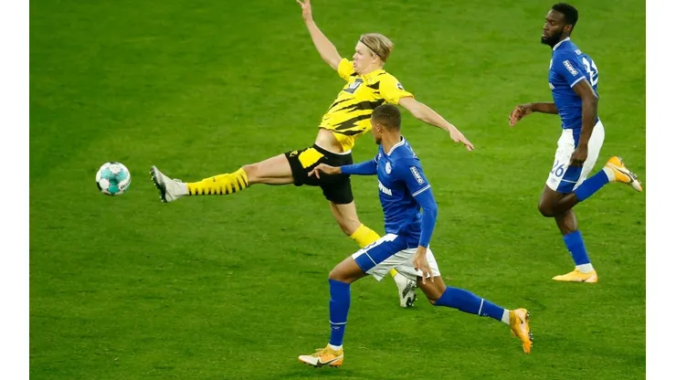 Una nueva derrota contra su clásico rival podría enterrar de manera casi definitiva al Schalke 04.