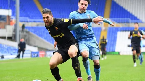 Sierralta asoma como titular frente al Derby County.