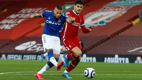 Richarlison puso en ventaja al Everton sobre Liverpool.