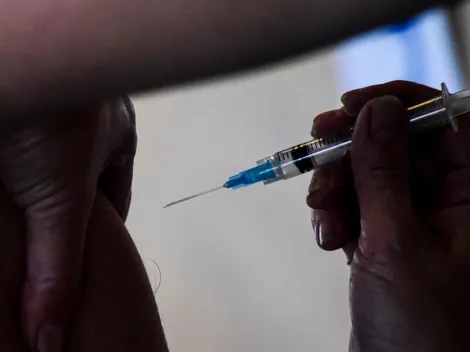 ¿Quiénes tienen que vacunarse este viernes 19 de febrero?