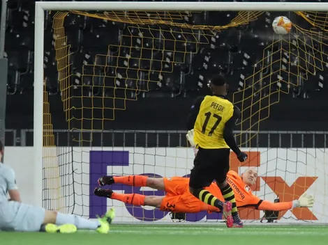 Leverkusen pierde pese a igualar desventaja de tres goles