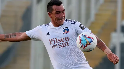 Esteban Paredes tiene definido que jugará hasta diciembre, pero no sabe si en Colo Colo.