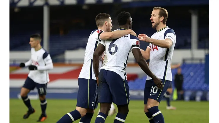 Tottenham necesita de una victoria y una buena campaña en la Europa League para salvar la temporada.