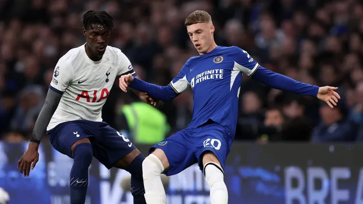 Yves Bissouma fue castigado por los Spurs