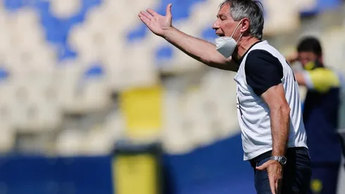 Ariel Holan es seguido en Brasil