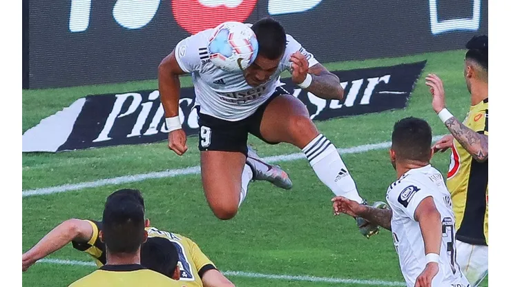 Javier Parraguez es la gran novedad en la formación de Colo Colo para la final por la permanencia ante Universidad de Concepción