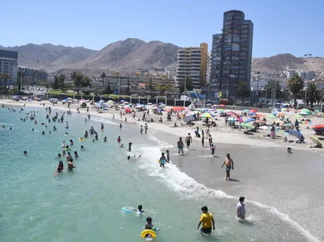 Conoce si puedes salir de vacaciones si tu comuna está en etapa 2